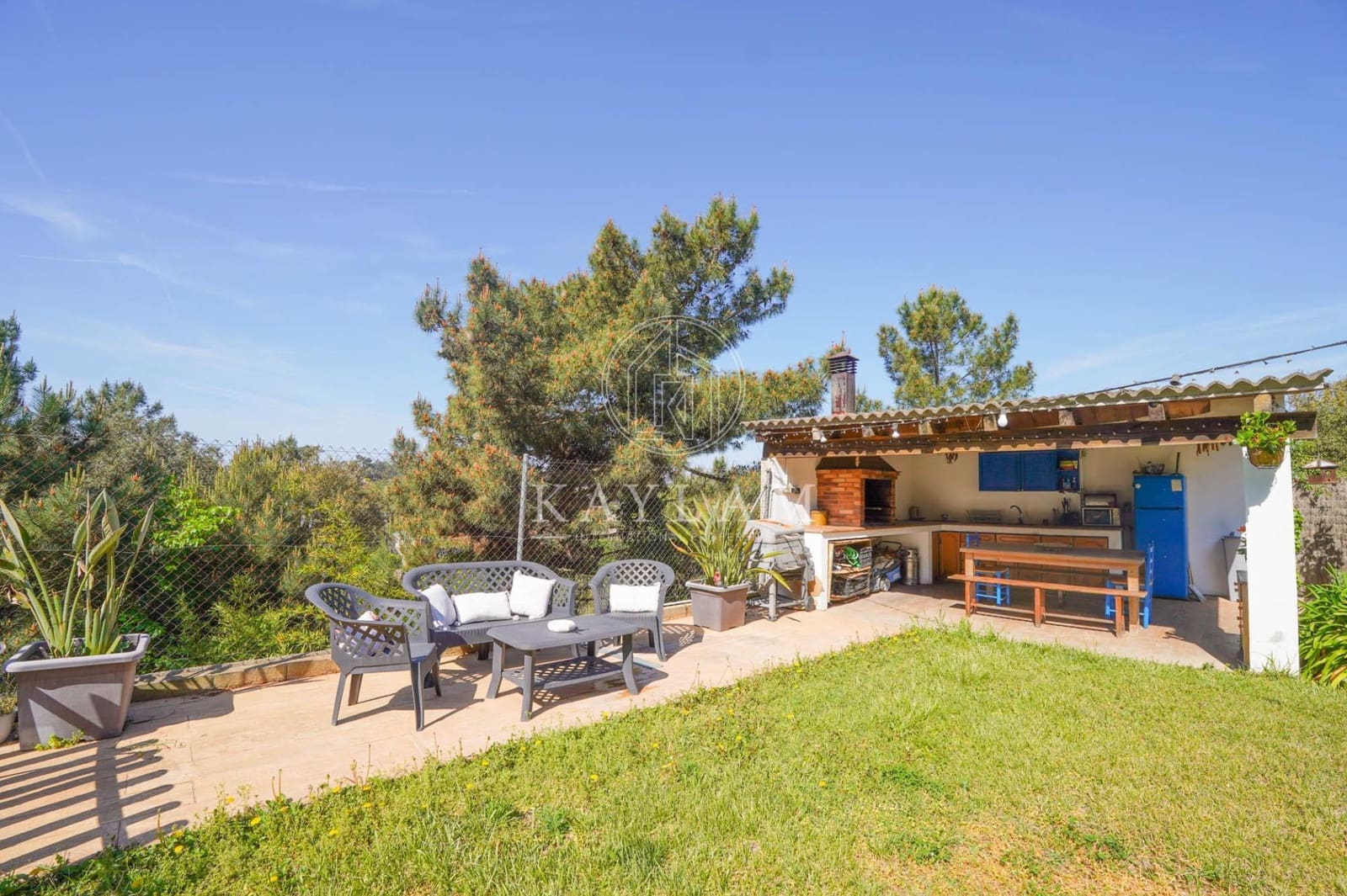 4 sypialnia Willa na sprzedaż w Lloret de Mar z basenem garażem - 545 000 € (Ref: 9799261)