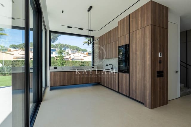 4 slaapkamer Villa te koop in Calonge i Sant Antoni met zwembad garage - € 2.300.000 (Ref: 9804299)