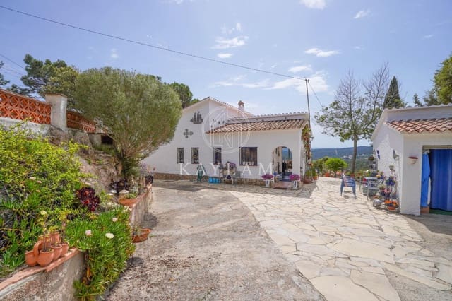 5 camera da letto Villa in vendita in Lloret de Mar con piscina garage - 449.000 € (Rif: 9813335)