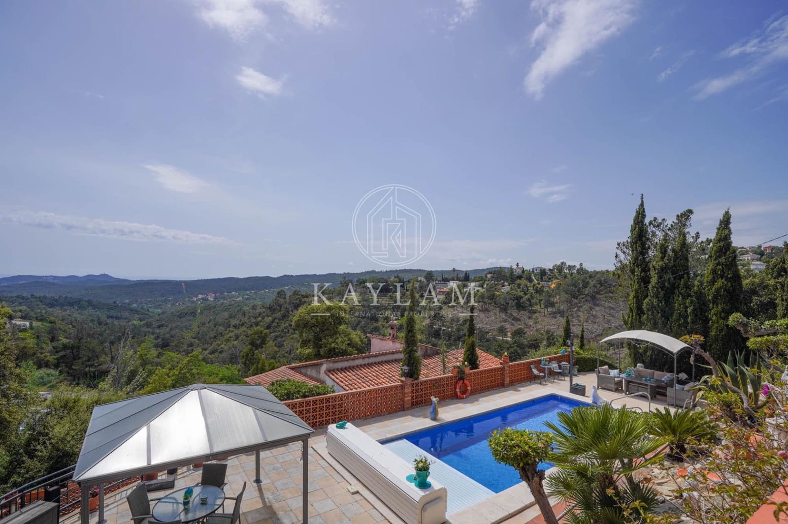5 camera da letto Villa in vendita in Lloret de Mar con piscina garage - 449.000 € (Rif: 9813335)
