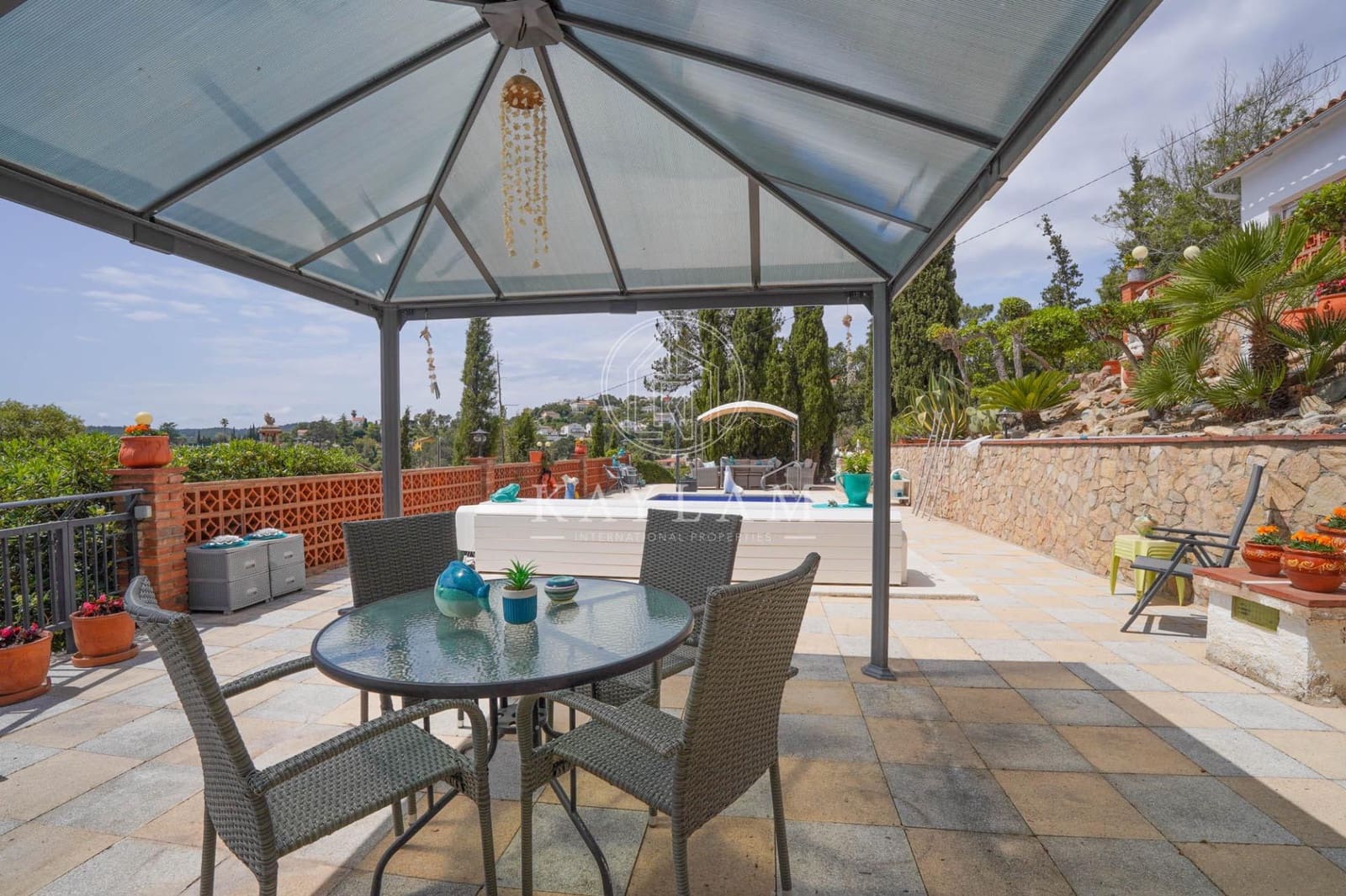 5 camera da letto Villa in vendita in Lloret de Mar con piscina garage - 449.000 € (Rif: 9813335)