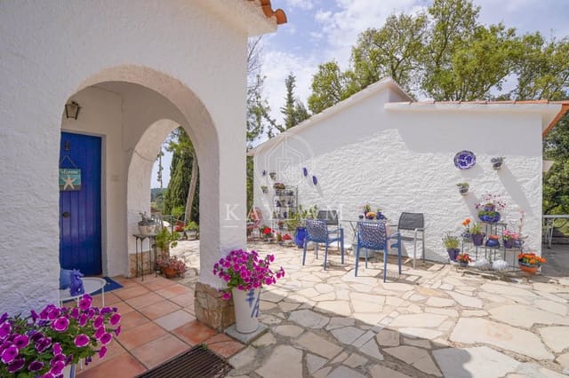 5 camera da letto Villa in vendita in Lloret de Mar con piscina garage - 449.000 € (Rif: 9813335)