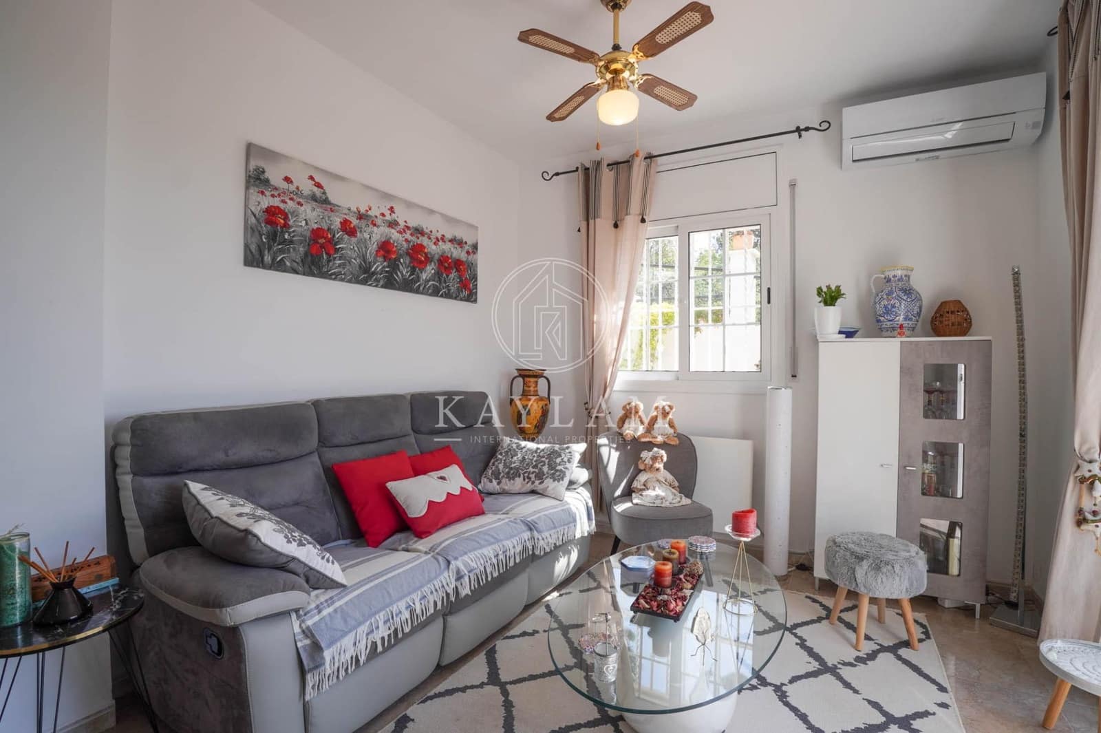 5 makuuhuone Huvila myytävänä paikassa Lloret de Mar mukana uima-altaan - 349 000 € (Ref: 9813836)