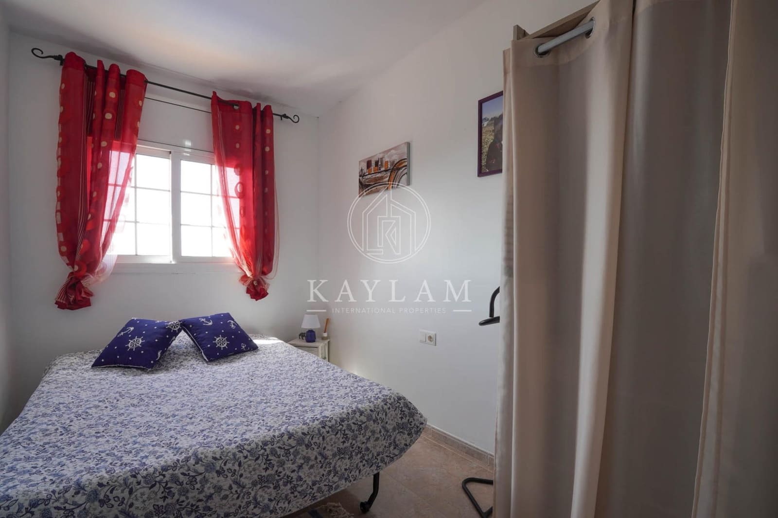 5 makuuhuone Huvila myytävänä paikassa Lloret de Mar mukana uima-altaan - 349 000 € (Ref: 9813836)
