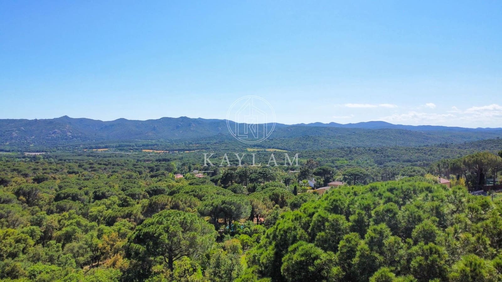 4 bedroom Villa for sale in Santa Cristina d'Aro with pool garage - € 1,100,000 (Ref: 9831536)