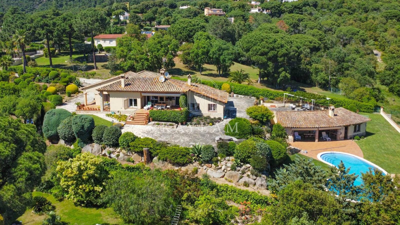 4 bedroom Villa for sale in Santa Cristina d'Aro with pool garage - € 1,100,000 (Ref: 9831536)
