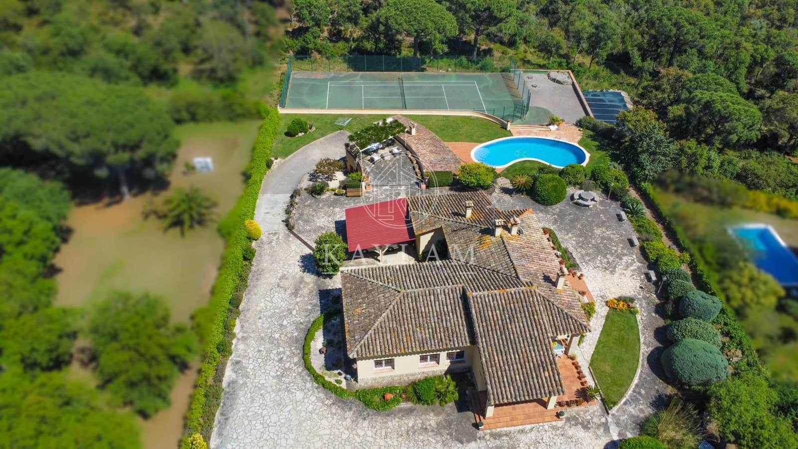 4 bedroom Villa for sale in Santa Cristina d'Aro with pool garage - € 1,100,000 (Ref: 9831536)