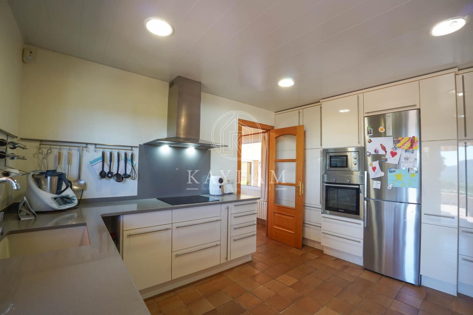4 bedroom Villa for sale in Santa Cristina d'Aro with pool garage - € 1,100,000 (Ref: 9831536)