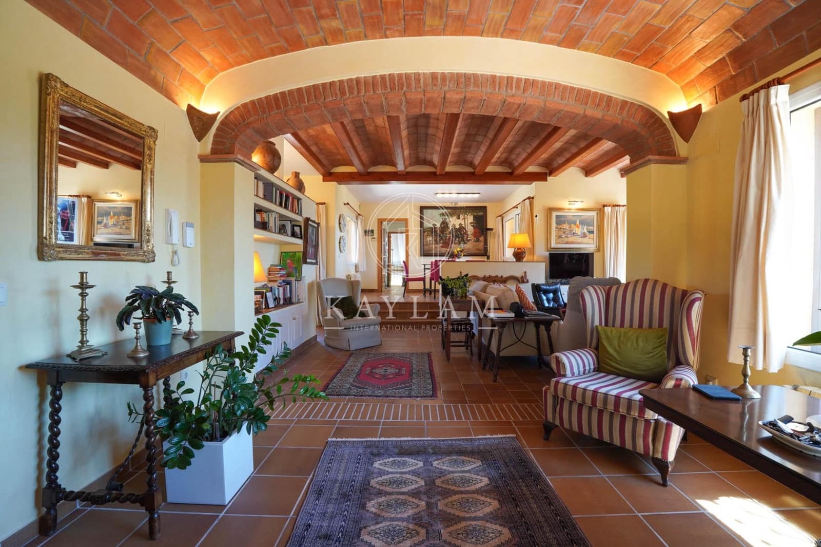 4 bedroom Villa for sale in Santa Cristina d'Aro with pool garage - € 1,100,000 (Ref: 9831536)
