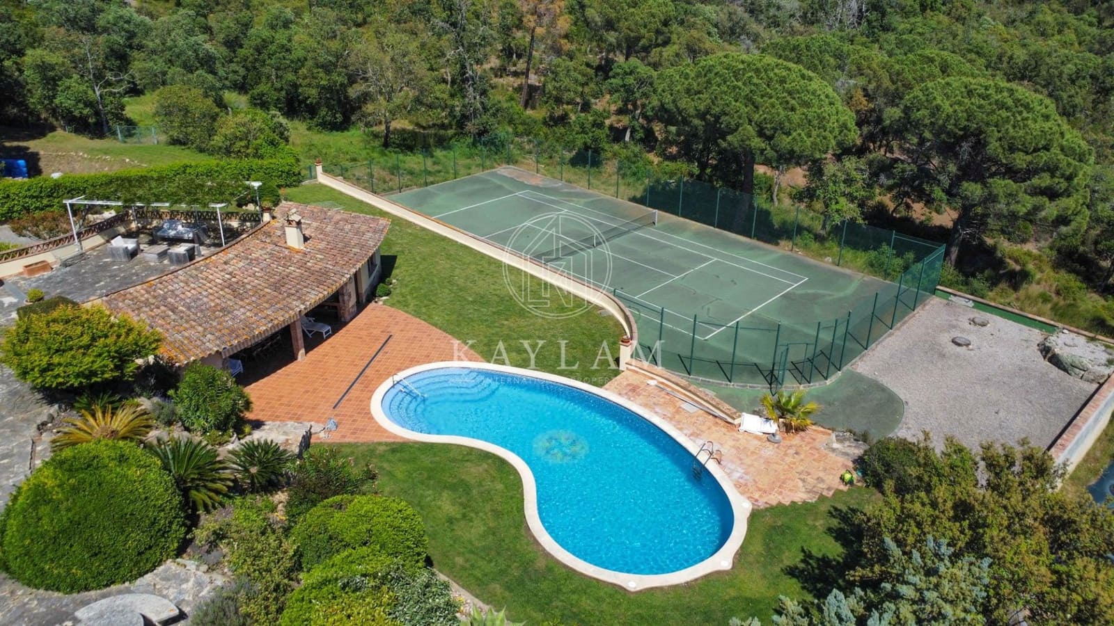 4 bedroom Villa for sale in Santa Cristina d'Aro with pool garage - € 1,100,000 (Ref: 9831536)