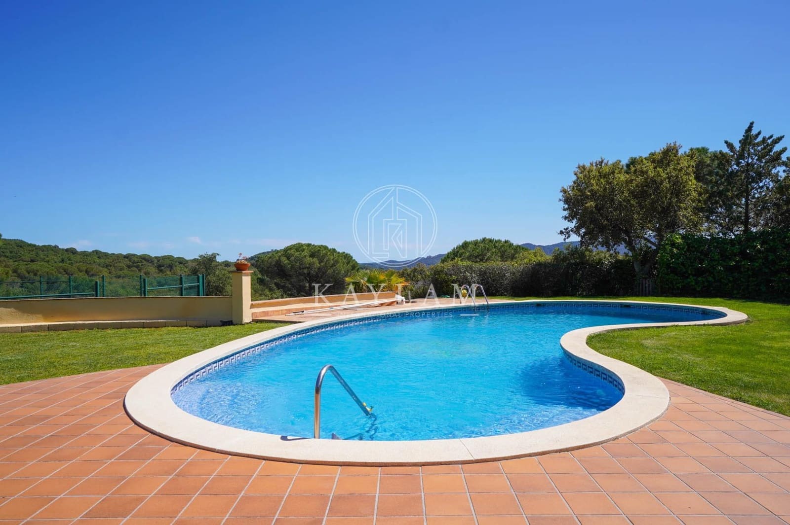 4 bedroom Villa for sale in Santa Cristina d'Aro with pool garage - € 1,100,000 (Ref: 9831536)