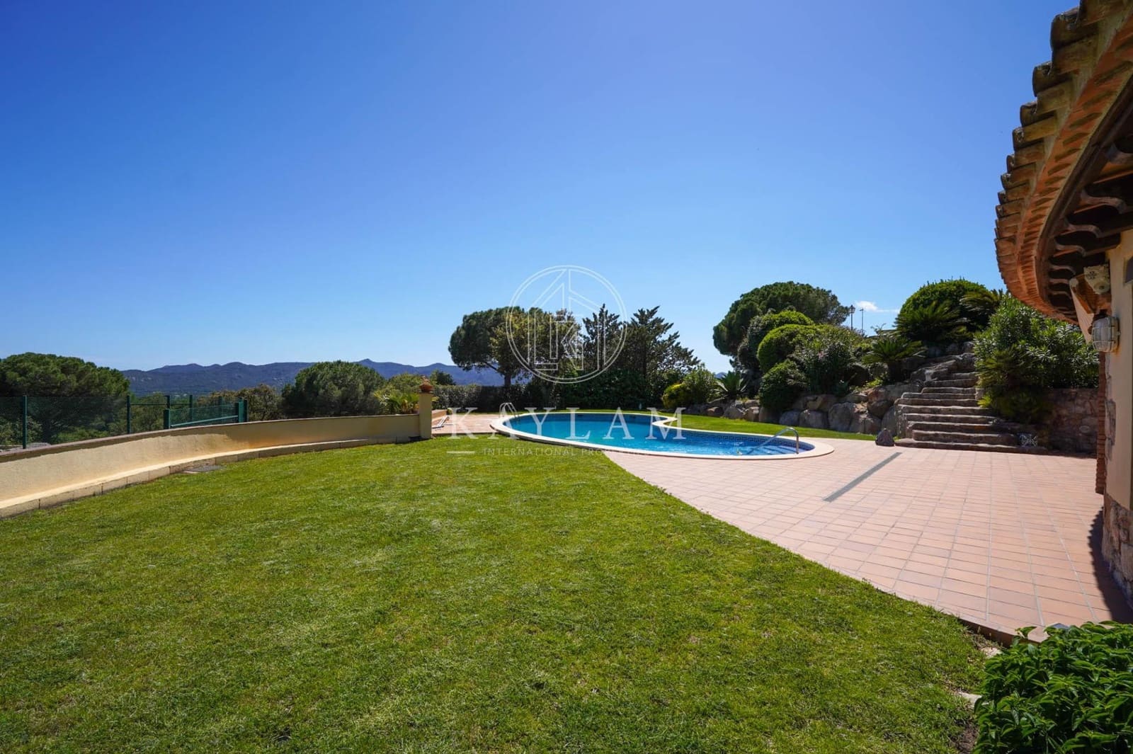 4 bedroom Villa for sale in Santa Cristina d'Aro with pool garage - € 1,100,000 (Ref: 9831536)