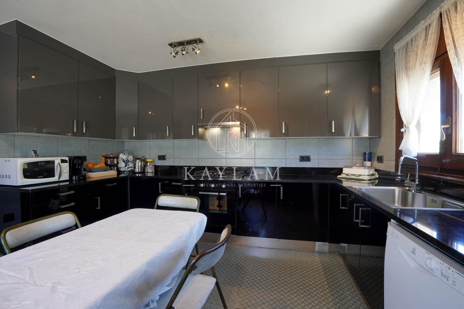 5 Zimmer Villa zu verkaufen in Platja d'Aro mit Pool Garage - 899.000 € (Ref: 9831537)