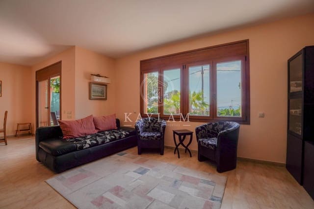4 chambre Villa/Maison à vendre à Platja d'Aro, Castell-Platja d'Aro avec piscine garage - 1 120 000 € (Ref: 9855467)