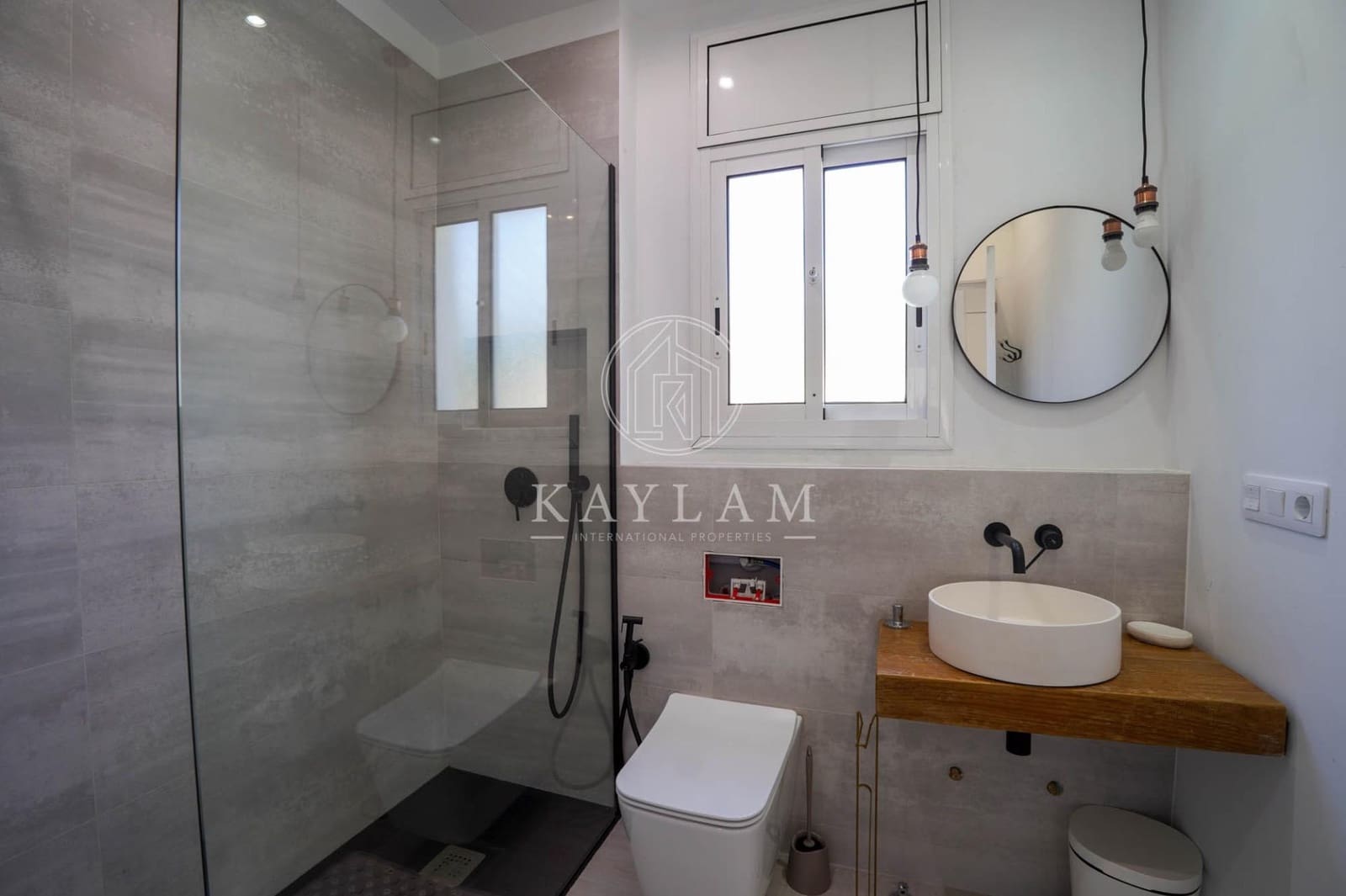 3 slaapkamer Villa te koop in Vidreres met garage - € 315.000 (Ref: 9857643)