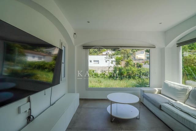 3 slaapkamer Villa te koop in Aiguaviva Parc, Vidreres met garage - € 315.000 (Ref: 9857643)