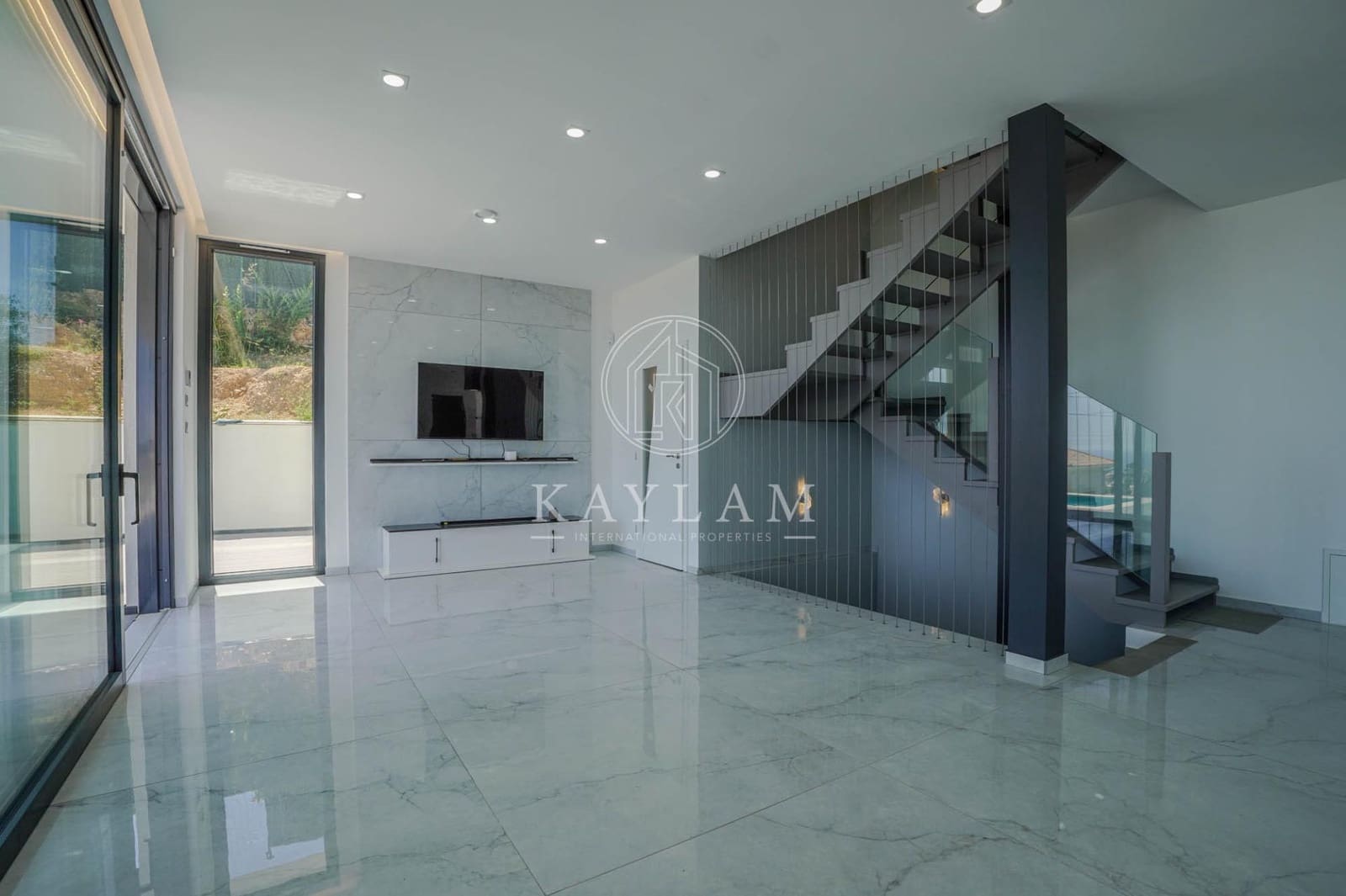 4 soveværelse Villa til salg i Lloret de Mar med swimmingpool garage - € 777.000 (Ref: 9860106)
