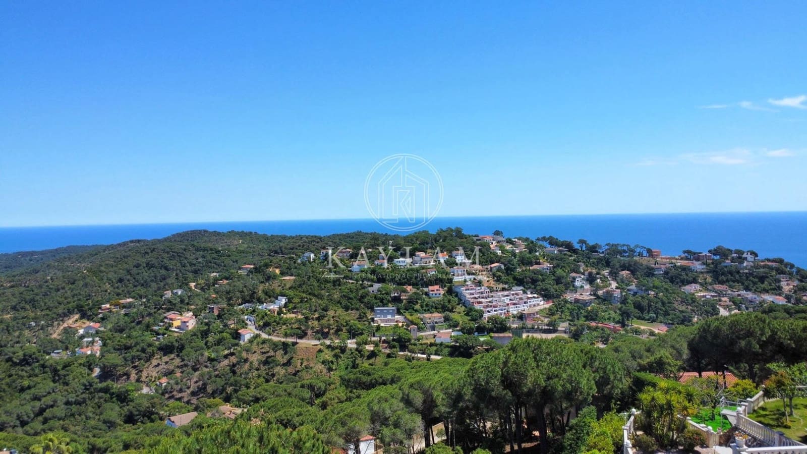 4 soveværelse Villa til salg i Lloret de Mar med swimmingpool garage - € 777.000 (Ref: 9860106)