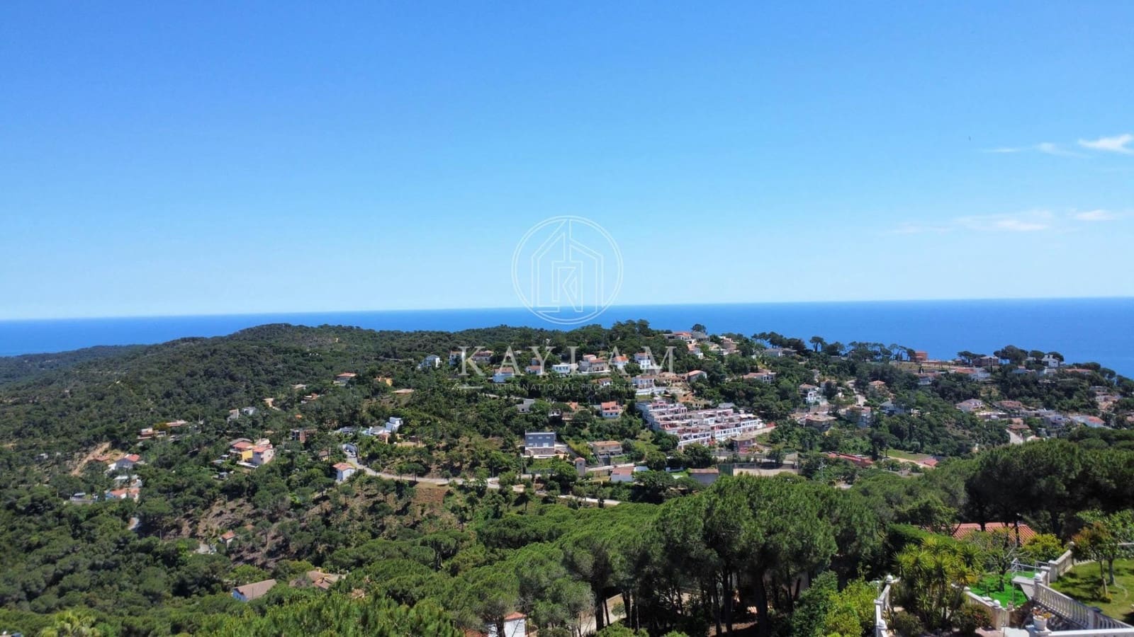 4 soveværelse Villa til salg i Lloret de Mar med swimmingpool garage - € 777.000 (Ref: 9860106)