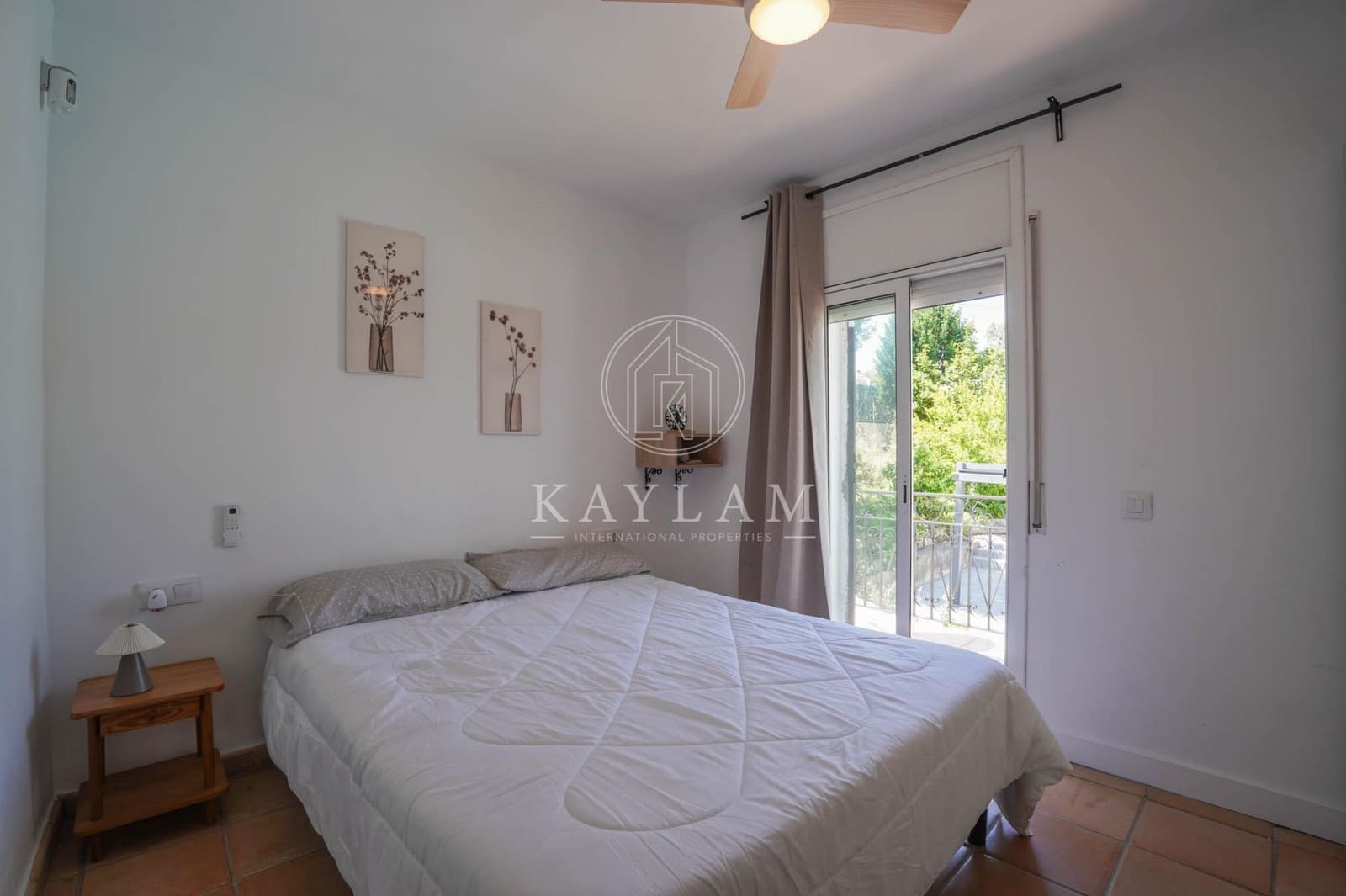 Chalet de 3 habitaciones en Lloret de Mar en venta con piscina - 310.000 € (Ref: 9893883)