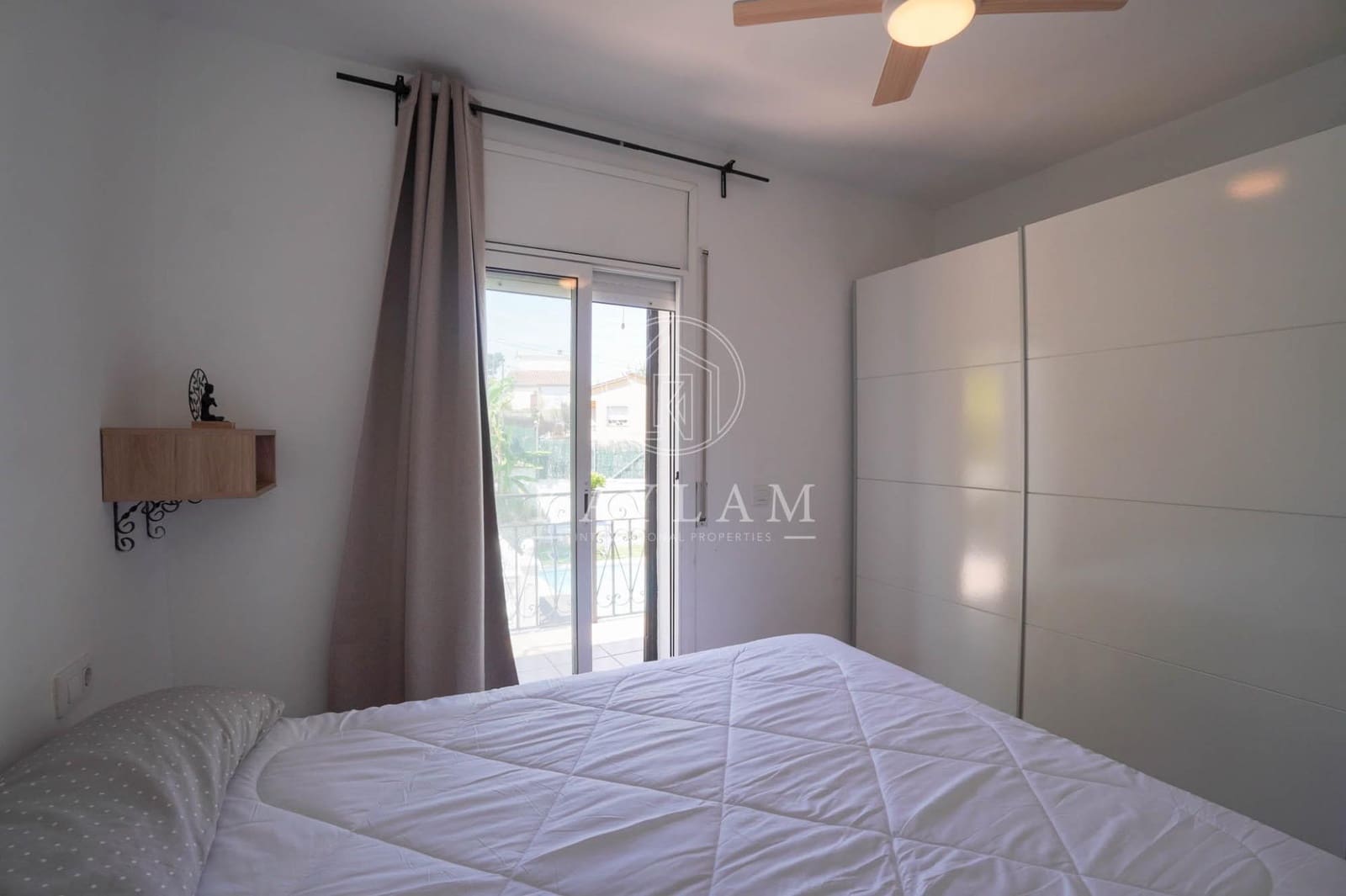 Chalet de 3 habitaciones en Lloret de Mar en venta con piscina - 310.000 € (Ref: 9893883)
