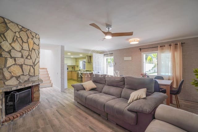 3 camera da letto Villa in vendita in Lloret de Mar con piscina - 310.000 € (Rif: 9893883)