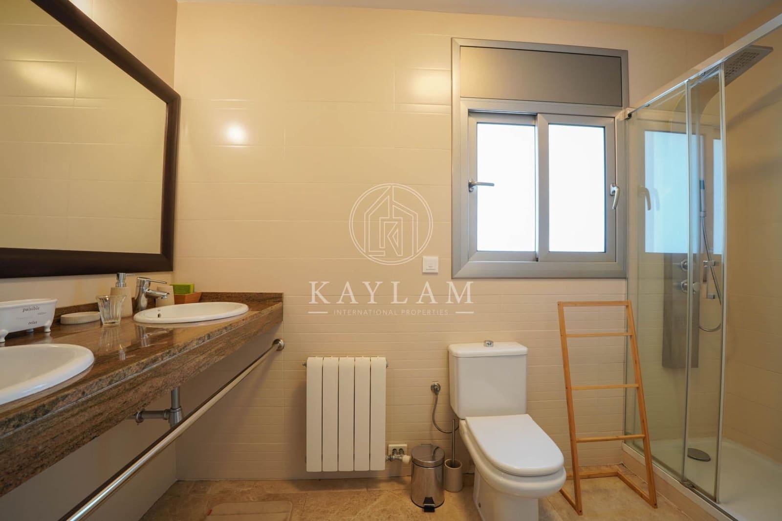 4 soveværelse Villa til salg i Lloret de Mar med swimmingpool garage - € 650.000 (Ref: 9899191)