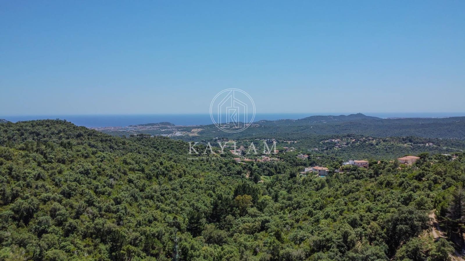4 soveværelse Villa til salg i Lloret de Mar med swimmingpool garage - € 650.000 (Ref: 9899191)