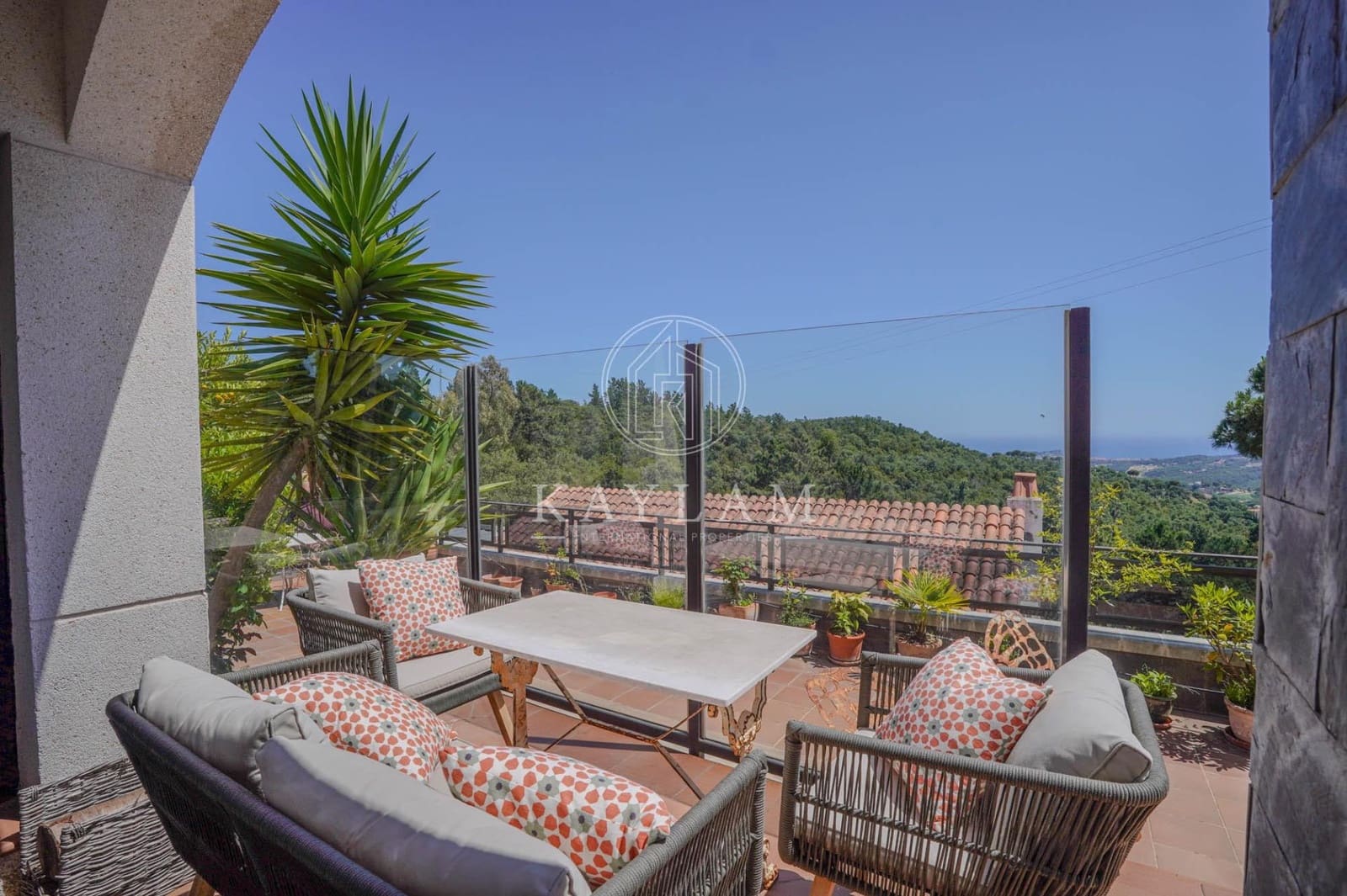 4 soveværelse Villa til salg i Lloret de Mar med swimmingpool garage - € 650.000 (Ref: 9899191)