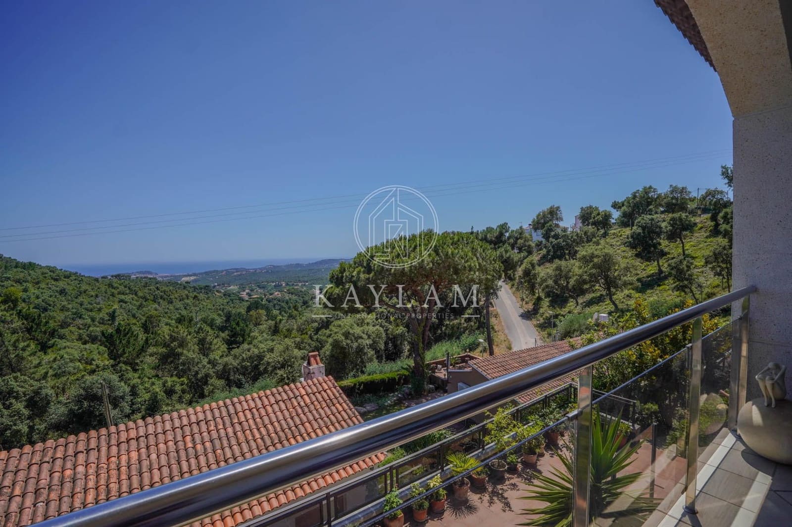 4 soveværelse Villa til salg i Lloret de Mar med swimmingpool garage - € 650.000 (Ref: 9899191)