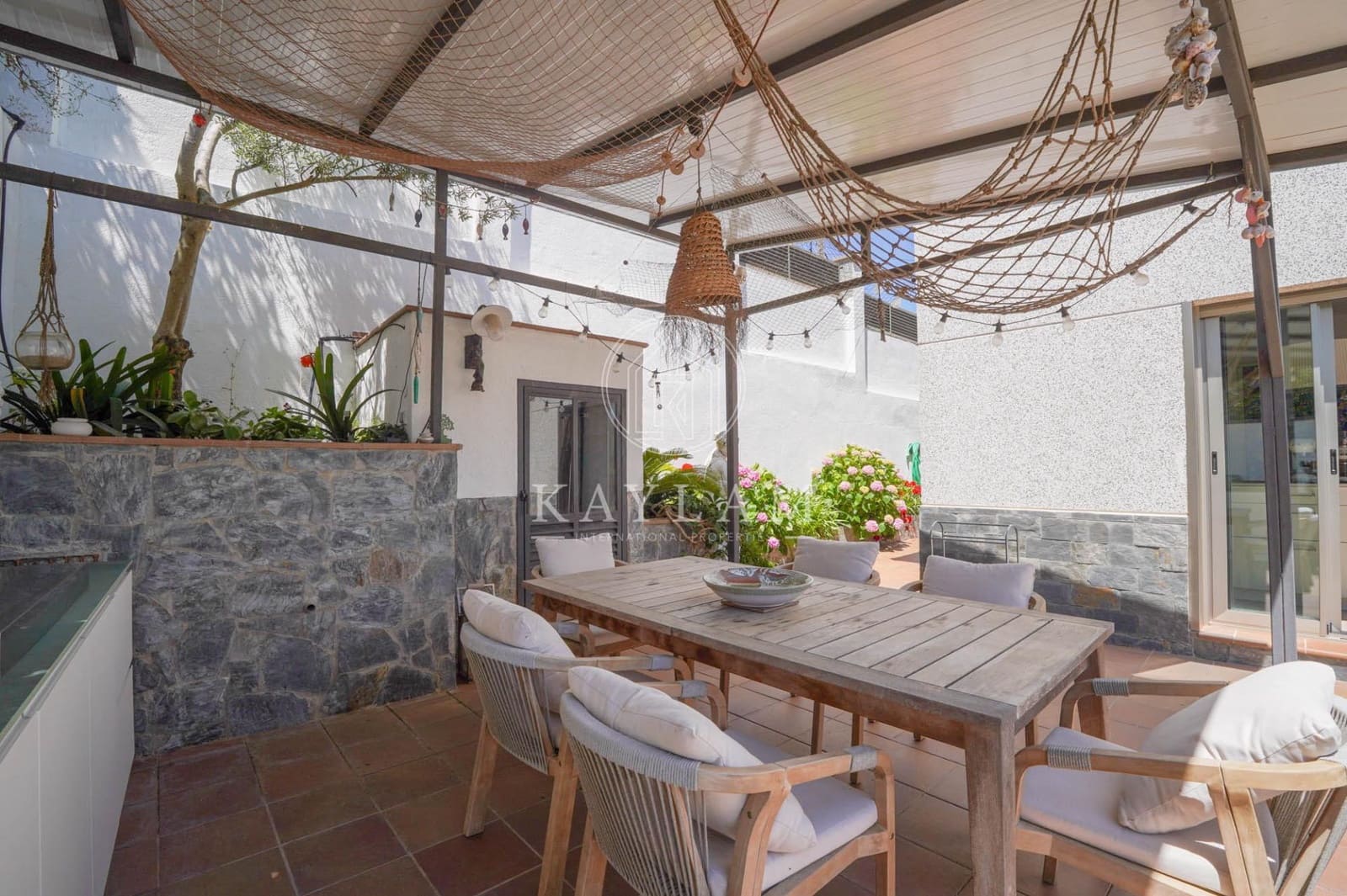 4 soveværelse Villa til salg i Lloret de Mar med swimmingpool garage - € 650.000 (Ref: 9899191)