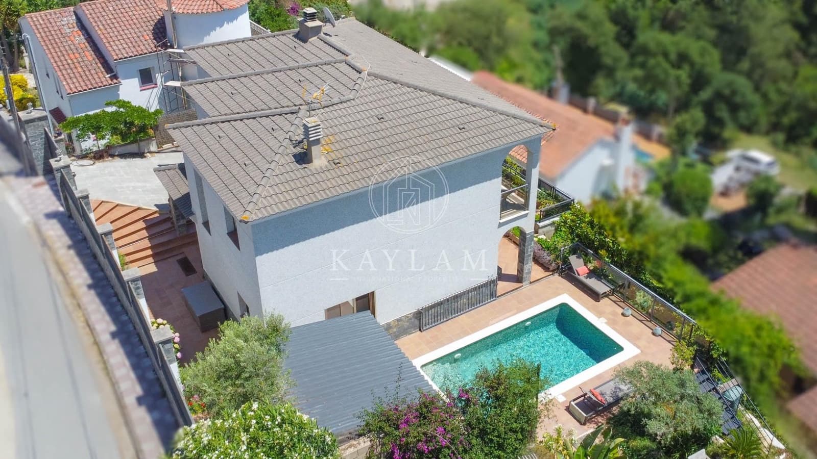 4 bedroom Villa for sale in Lloret de Mar with pool garage - € 650,000 (Ref: 9899191)
