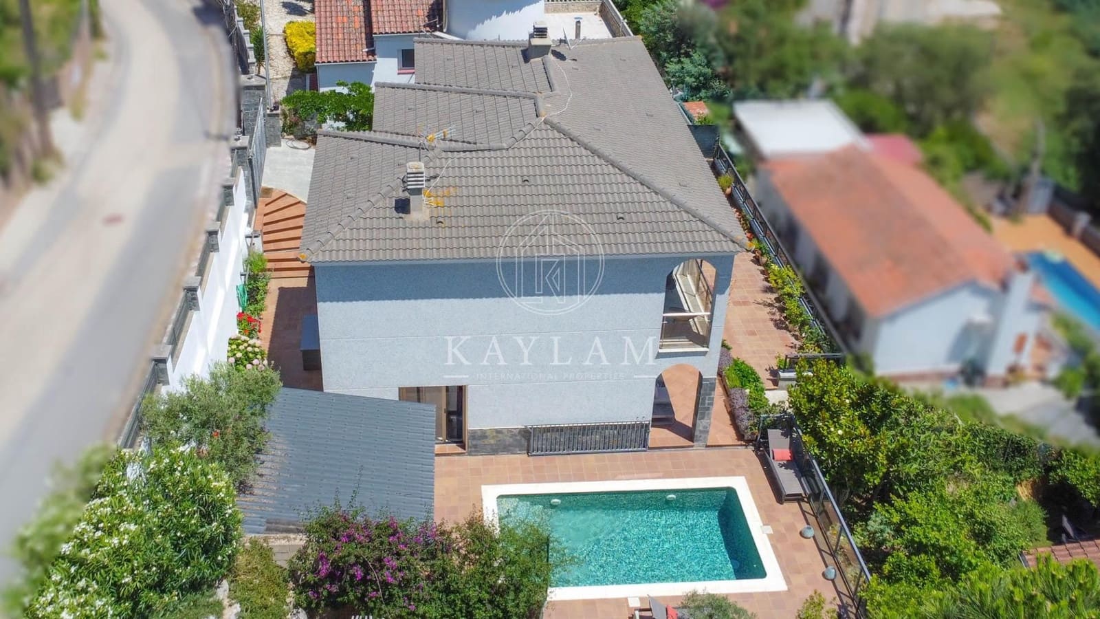 4 bedroom Villa for sale in Lloret de Mar with pool garage - € 650,000 (Ref: 9899191)