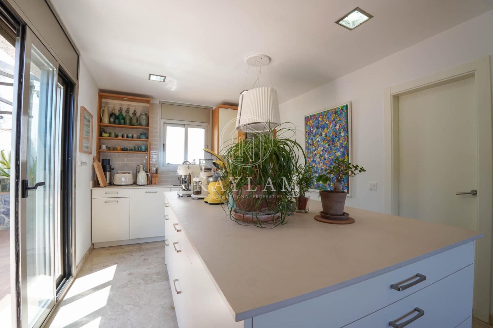 4 bedroom Villa for sale in Lloret de Mar with pool garage - € 650,000 (Ref: 9899191)