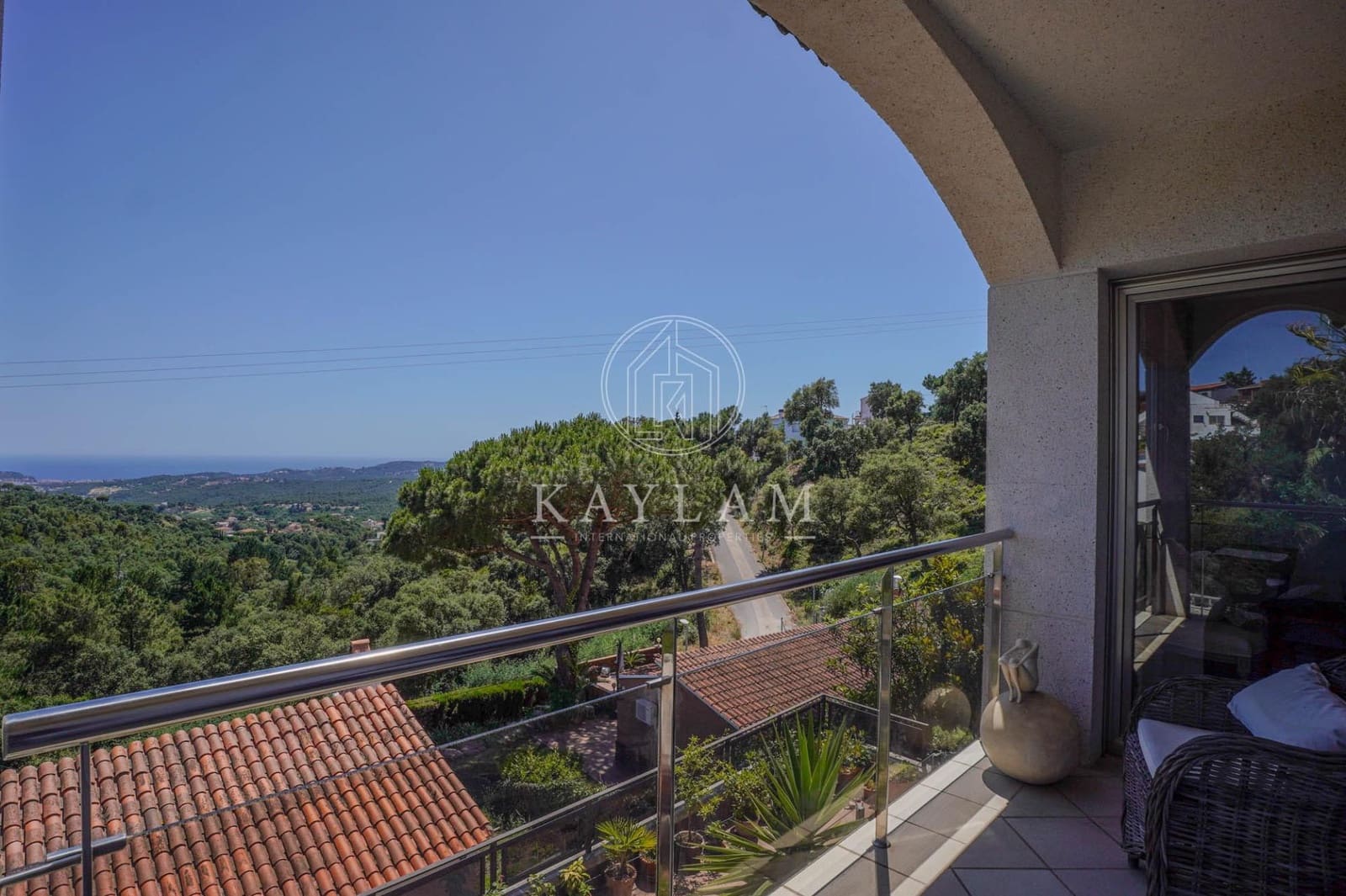 4 bedroom Villa for sale in Lloret de Mar with pool garage - € 650,000 (Ref: 9899191)