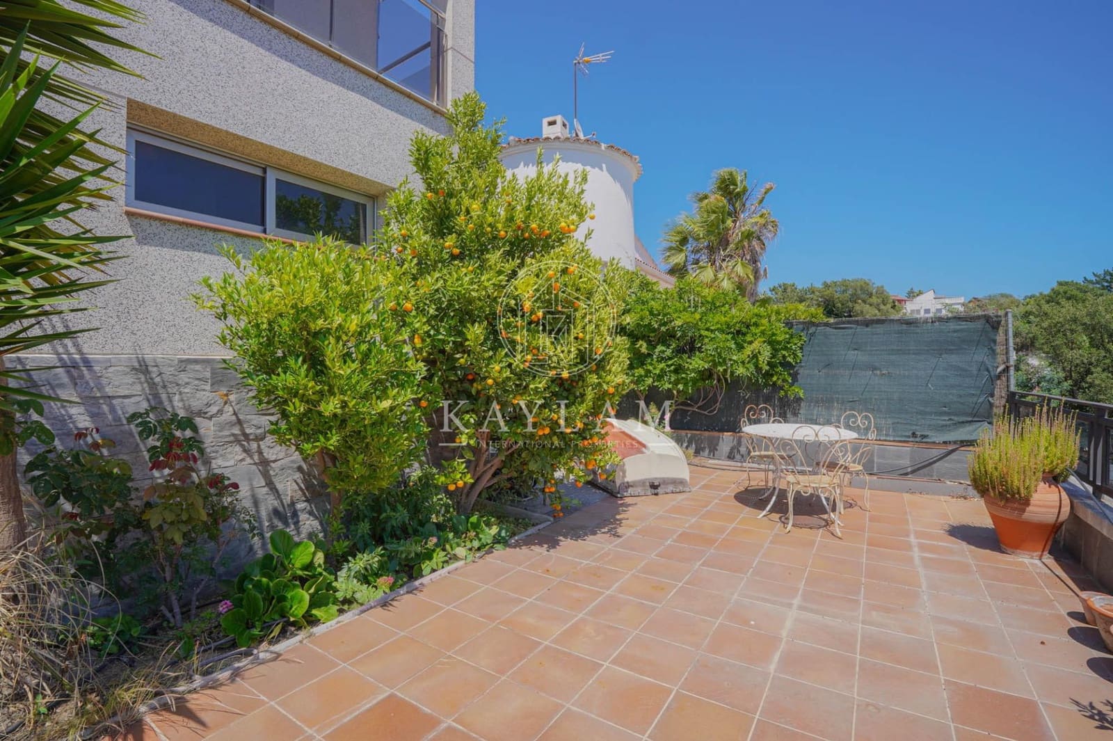 4 bedroom Villa for sale in Lloret de Mar with pool garage - € 650,000 (Ref: 9899191)