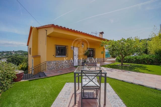 4 Zimmer Villa zu verkaufen in Maçanet de la Selva mit Pool - 265.000 € (Ref: 9908045)