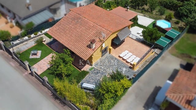4 Zimmer Villa zu verkaufen in Maçanet de la Selva mit Pool - 265.000 € (Ref: 9908045)
