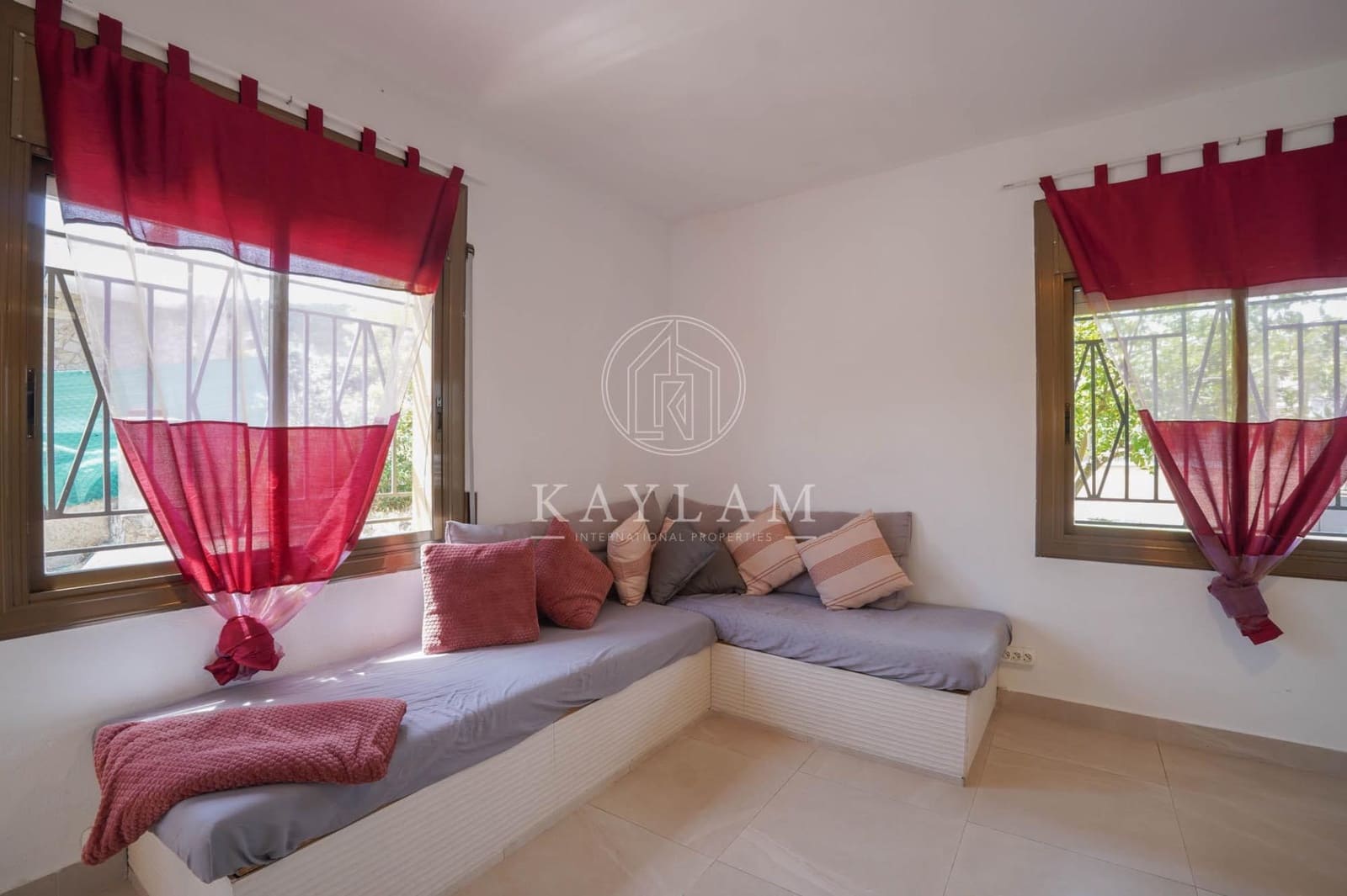4 Zimmer Villa zu verkaufen in Macanet de la Selva mit Pool - 265.000 € (Ref: 9908045)