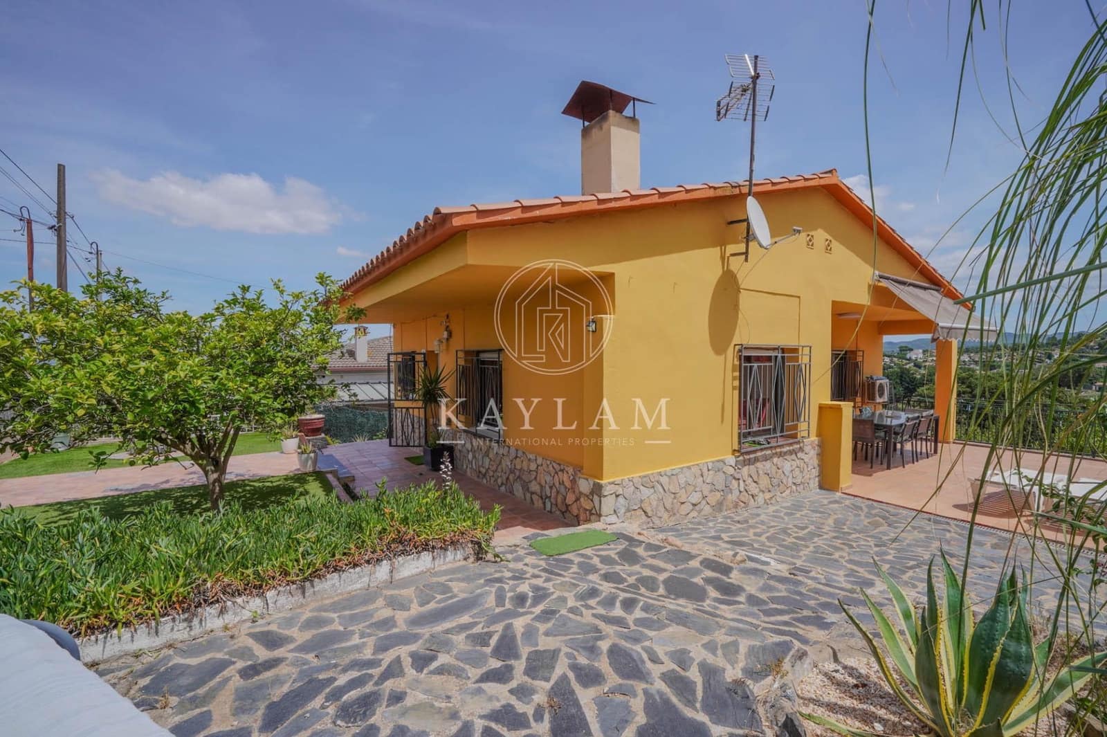 4 Zimmer Villa zu verkaufen in Macanet de la Selva mit Pool - 265.000 € (Ref: 9908045)