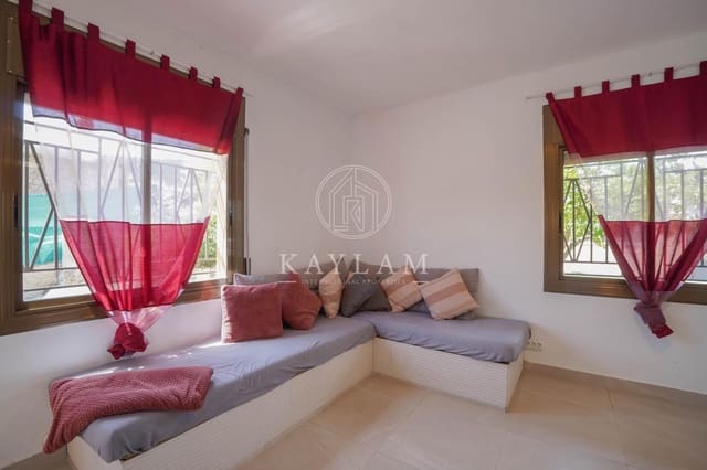 4 Zimmer Villa zu verkaufen in Maçanet de la Selva mit Pool - 265.000 € (Ref: 9908045)