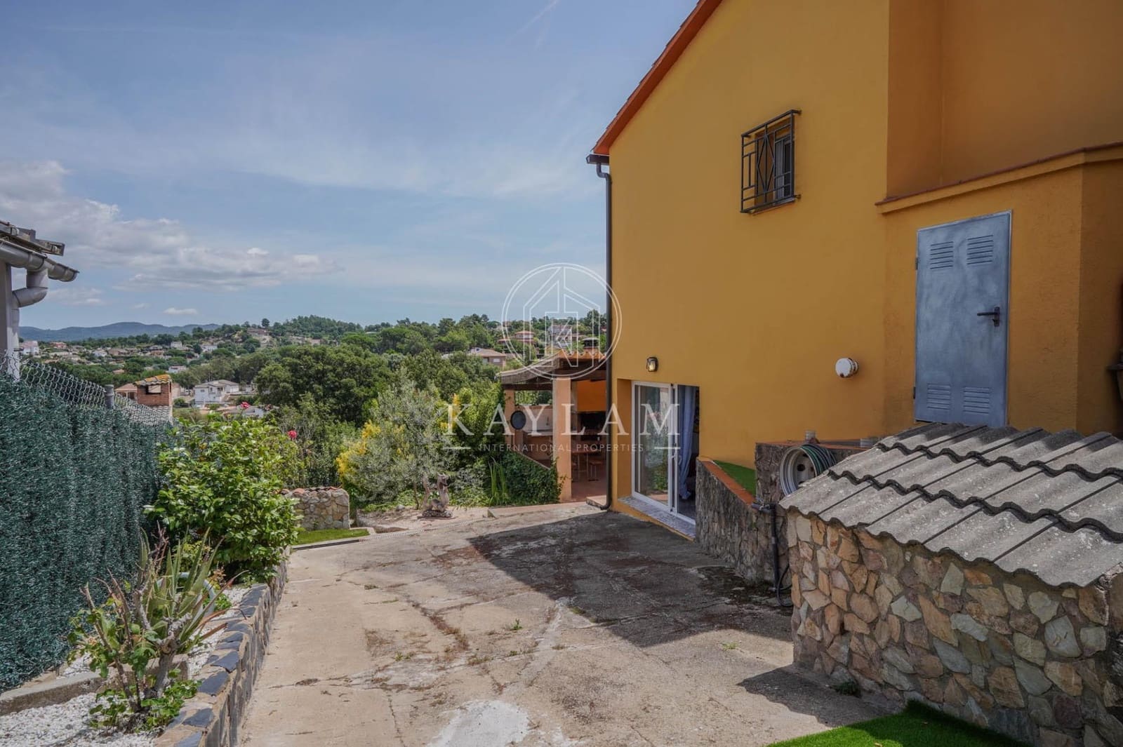4 Zimmer Villa zu verkaufen in Macanet de la Selva mit Pool - 265.000 € (Ref: 9908045)