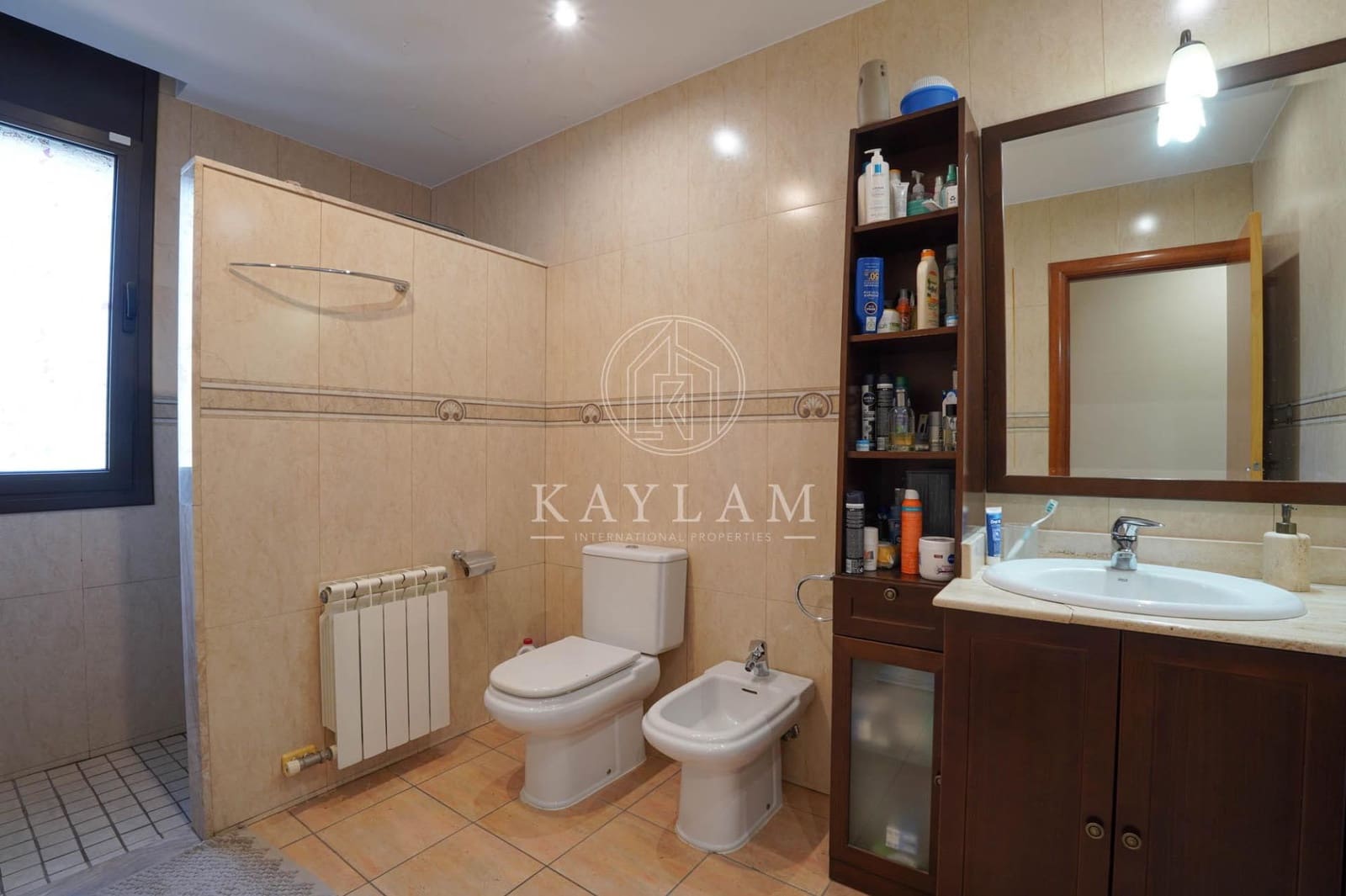 6 bedroom Villa for sale in Vidreres with pool garage - € 1,500,000 (Ref: 9934211)