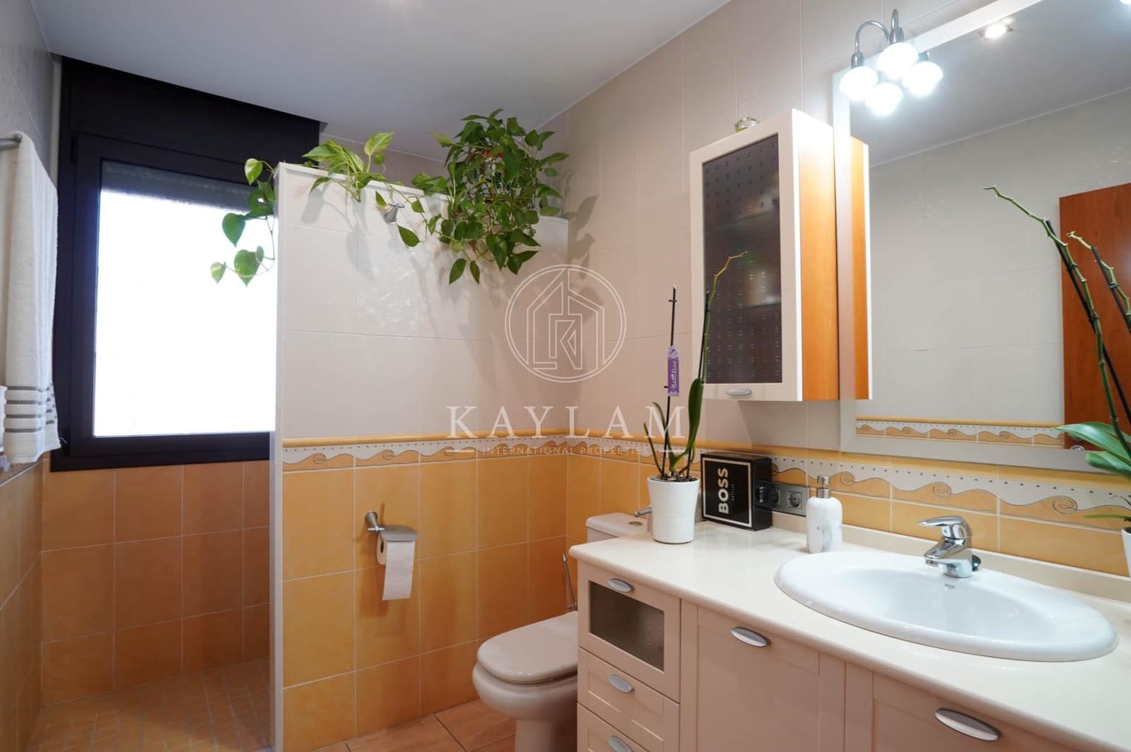 6 bedroom Villa for sale in Vidreres with pool garage - € 1,500,000 (Ref: 9934211)