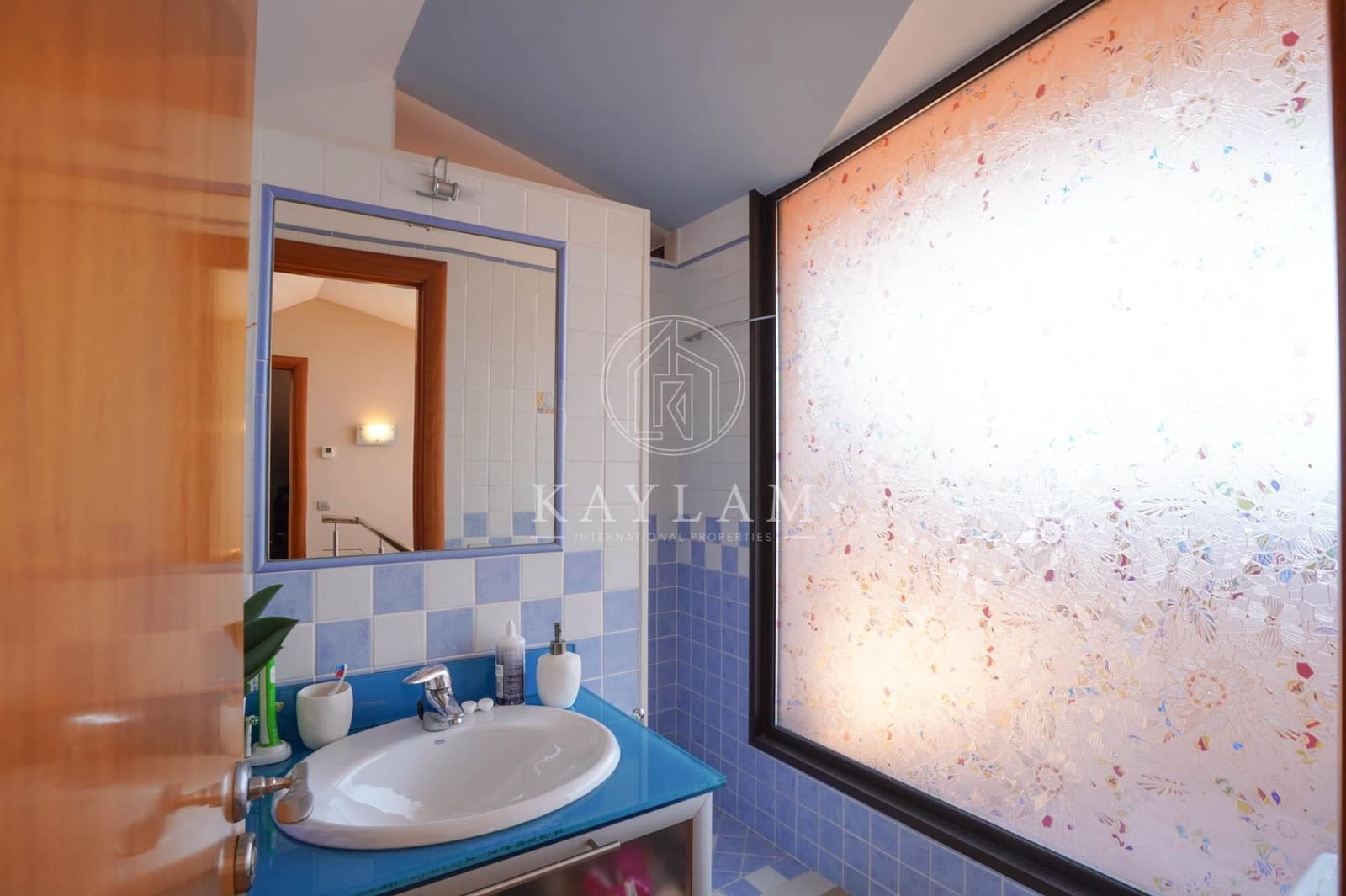 6 bedroom Villa for sale in Vidreres with pool garage - € 1,500,000 (Ref: 9934211)