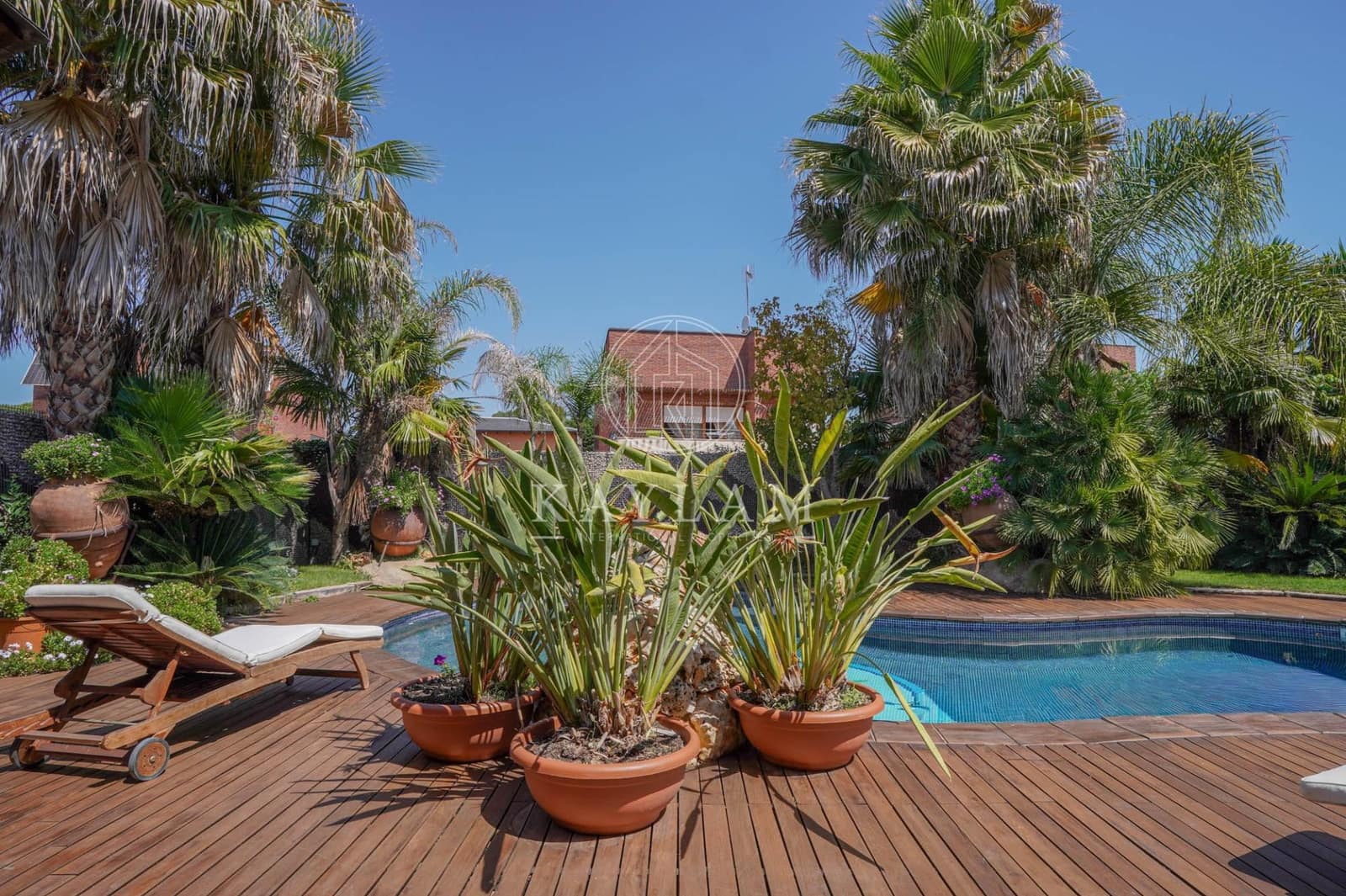 6 bedroom Villa for sale in Vidreres with pool garage - € 1,500,000 (Ref: 9934211)