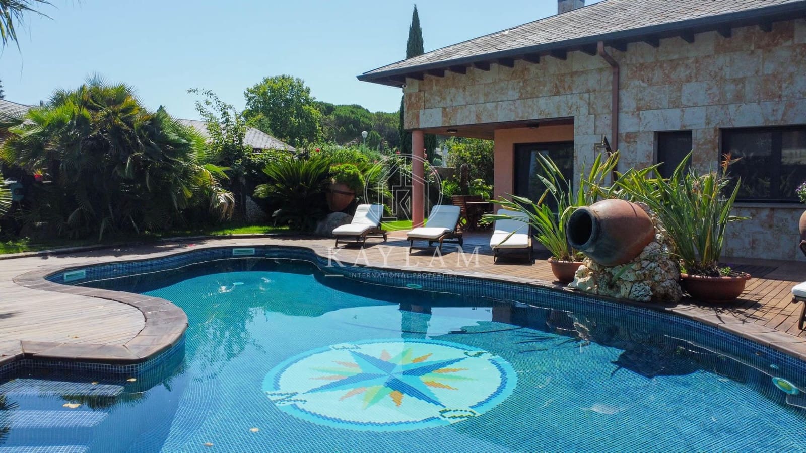 Chalet de 6 habitaciones en Vidreres en venta con piscina garaje - 995.000 € (Ref: 9934211)