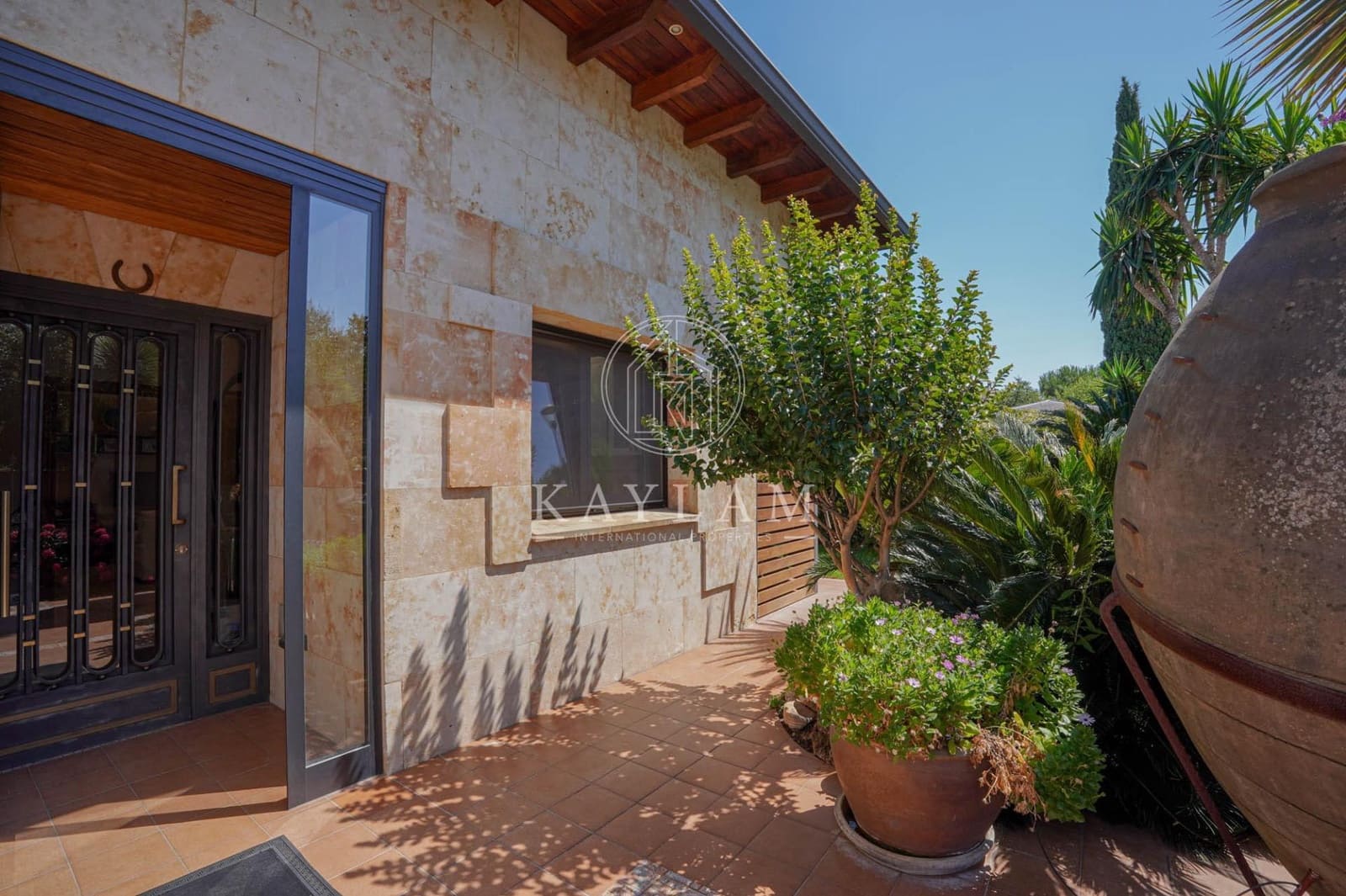 Chalet de 6 habitaciones en Vidreres en venta con piscina garaje - 995.000 € (Ref: 9934211)