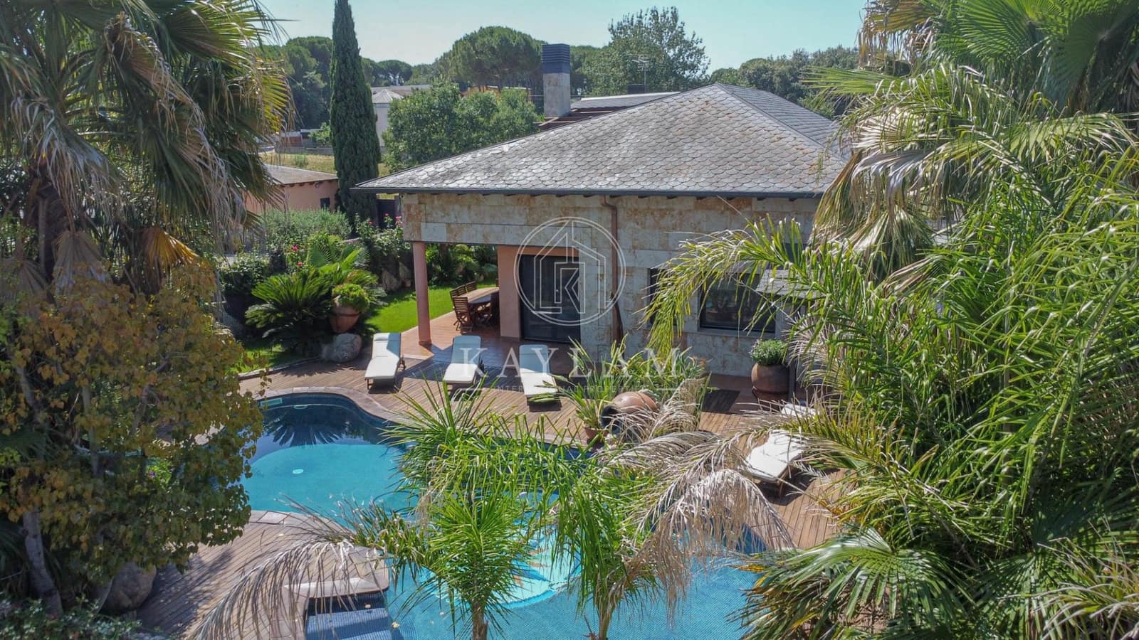 Chalet de 6 habitaciones en Vidreres en venta con piscina garaje - 995.000 € (Ref: 9934211)