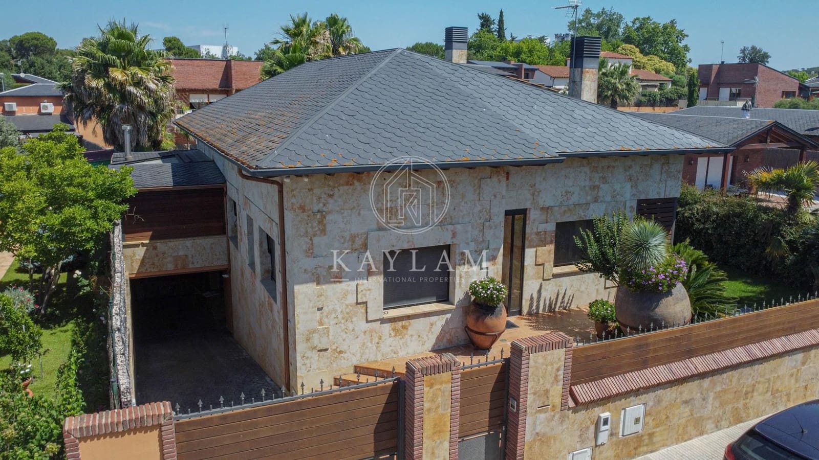 Chalet de 6 habitaciones en Vidreres en venta con piscina garaje - 995.000 € (Ref: 9934211)